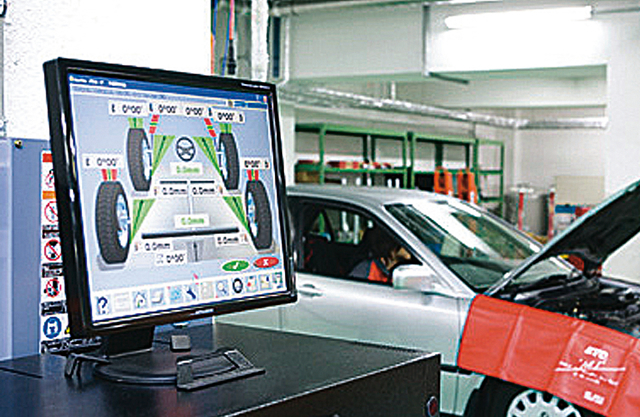 4輪アライメントテスター