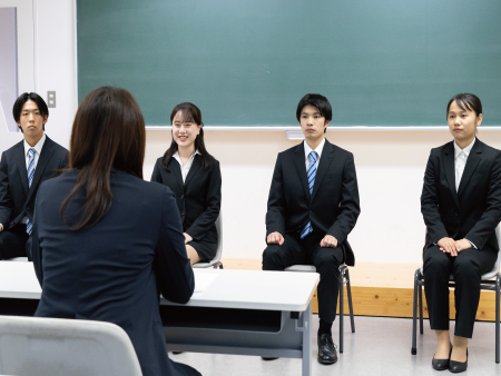 高校生対象コース｜麻生公務員専門学校 福岡校｜麻生専門学校グループ