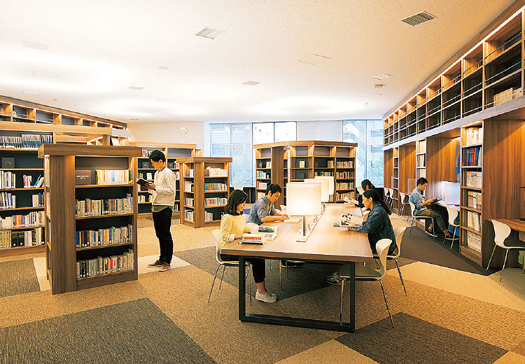 総合図書館